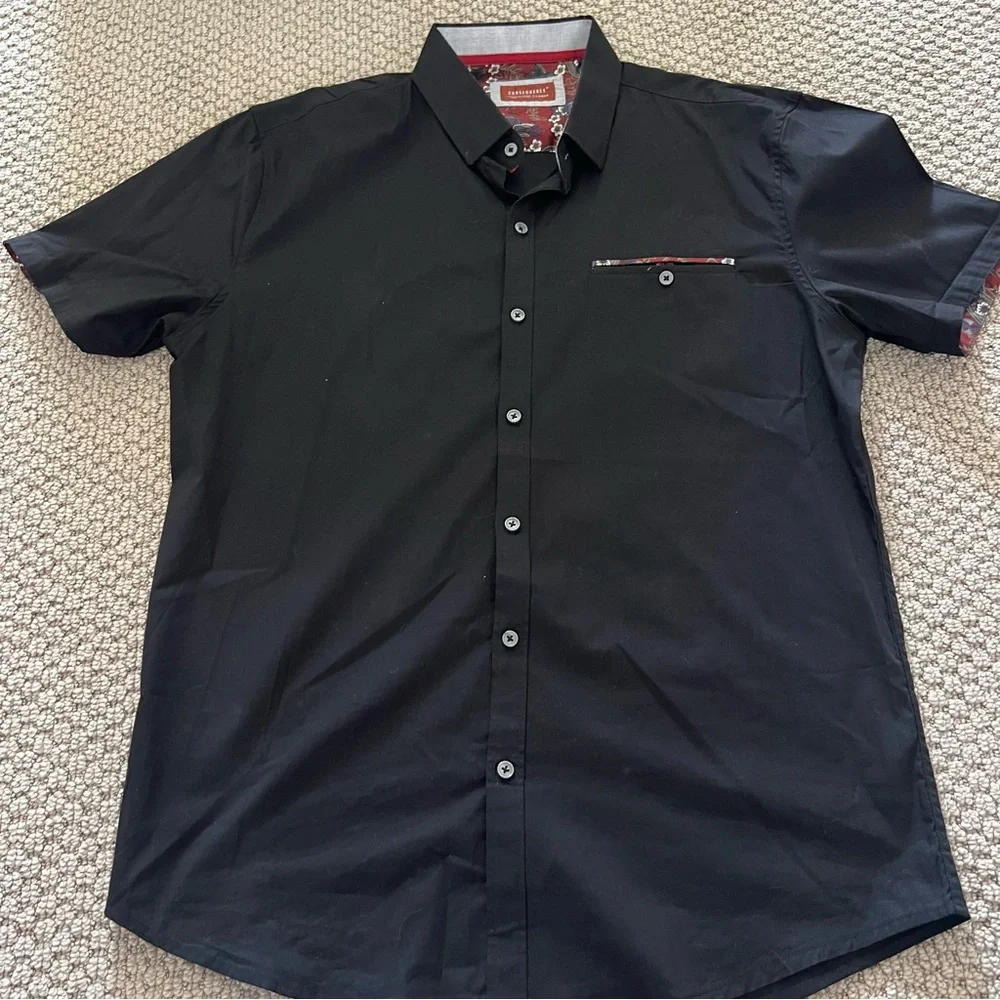 Men’s Black Short-Sleeve Button-Down Shirt with Contrast Trim